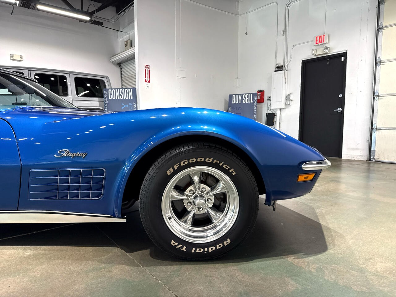 Chevrolet-Corvette-1972-Coupe-10