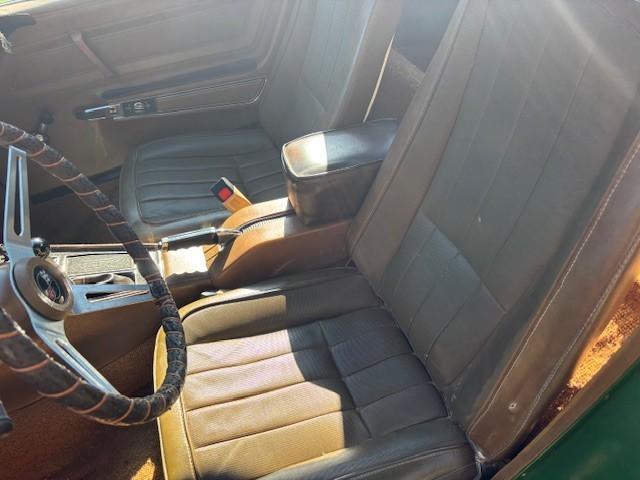 Chevrolet-Corvette-1972-Coupe-12