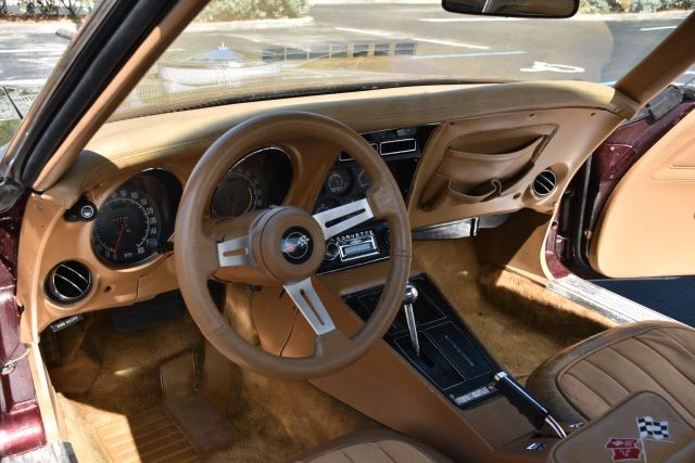 Chevrolet-Corvette-1972-Coupe-14