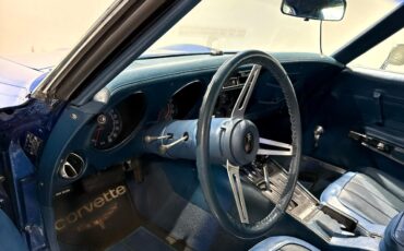Chevrolet-Corvette-1972-Coupe-17
