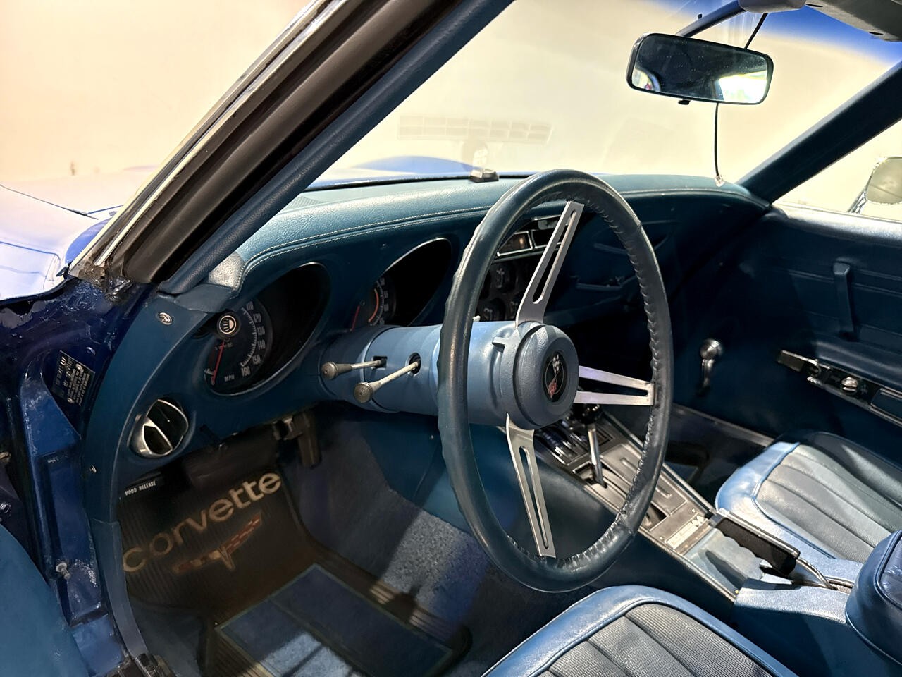 Chevrolet-Corvette-1972-Coupe-17
