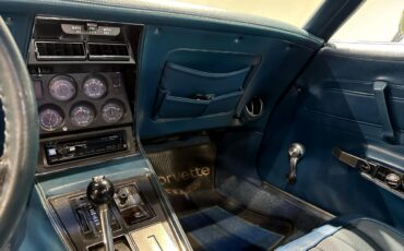 Chevrolet-Corvette-1972-Coupe-18