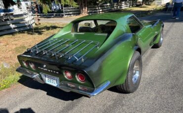 Chevrolet-Corvette-1972-Coupe-2