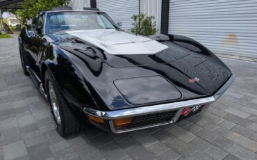 Chevrolet-Corvette-1972-Coupe-2