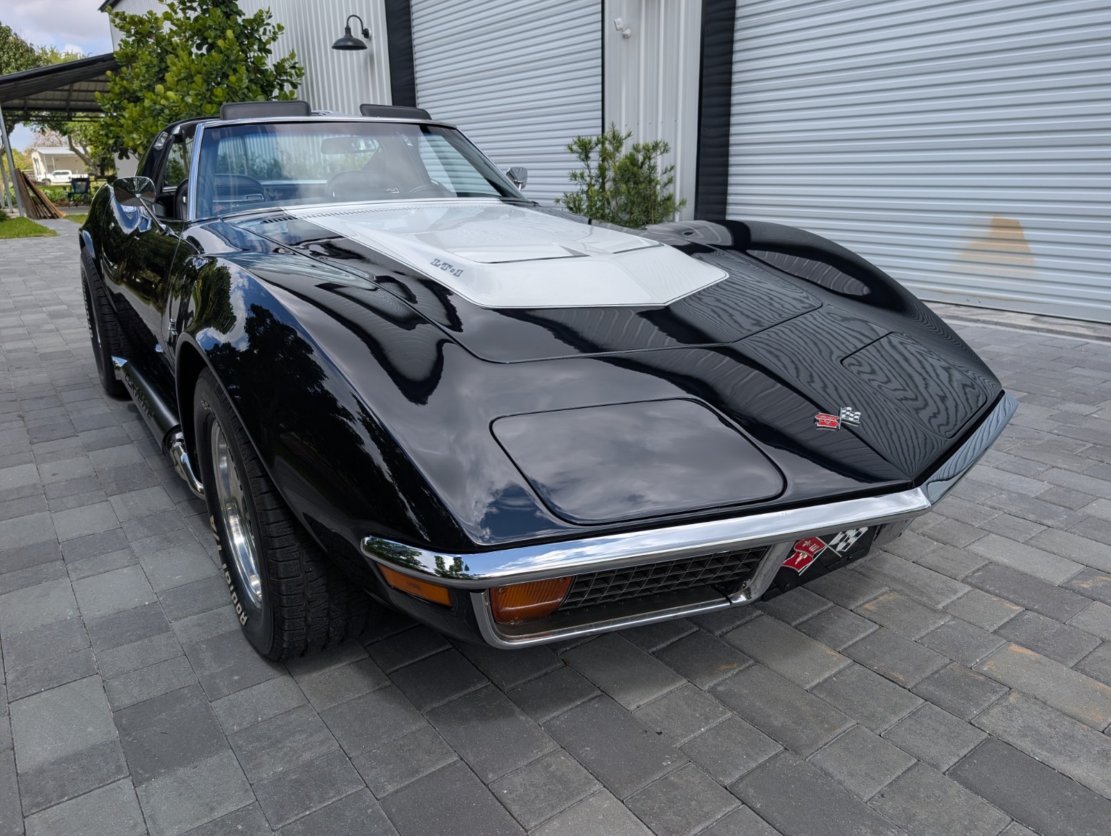 Chevrolet-Corvette-1972-Coupe-2