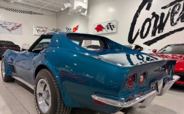 Chevrolet-Corvette-1972-Coupe-2