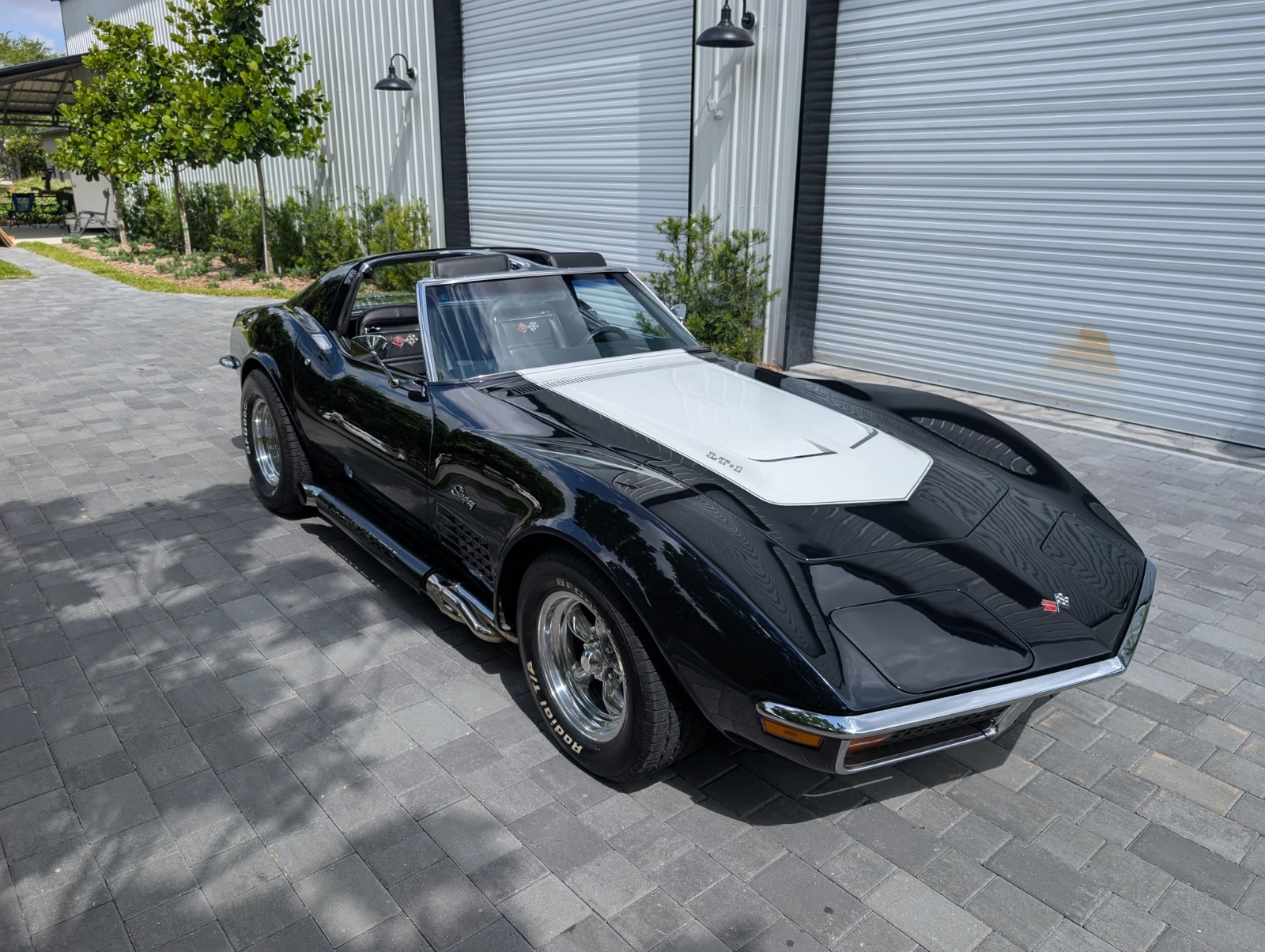 Chevrolet-Corvette-1972-Coupe