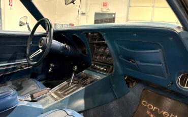 Chevrolet-Corvette-1972-Coupe-25