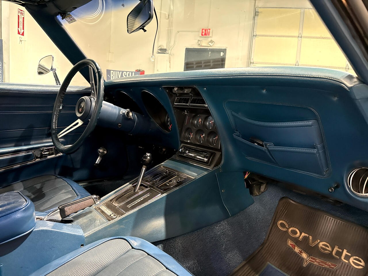 Chevrolet-Corvette-1972-Coupe-25