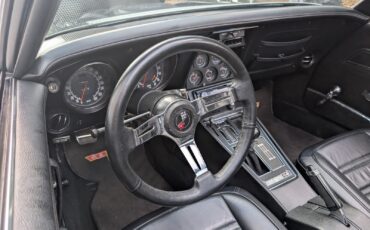 Chevrolet-Corvette-1972-Coupe-25