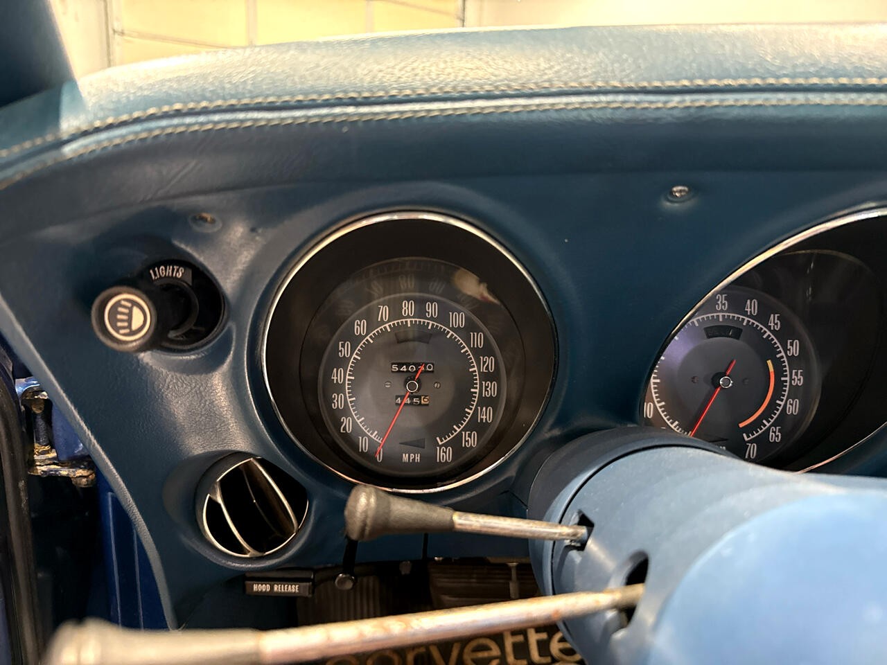 Chevrolet-Corvette-1972-Coupe-28