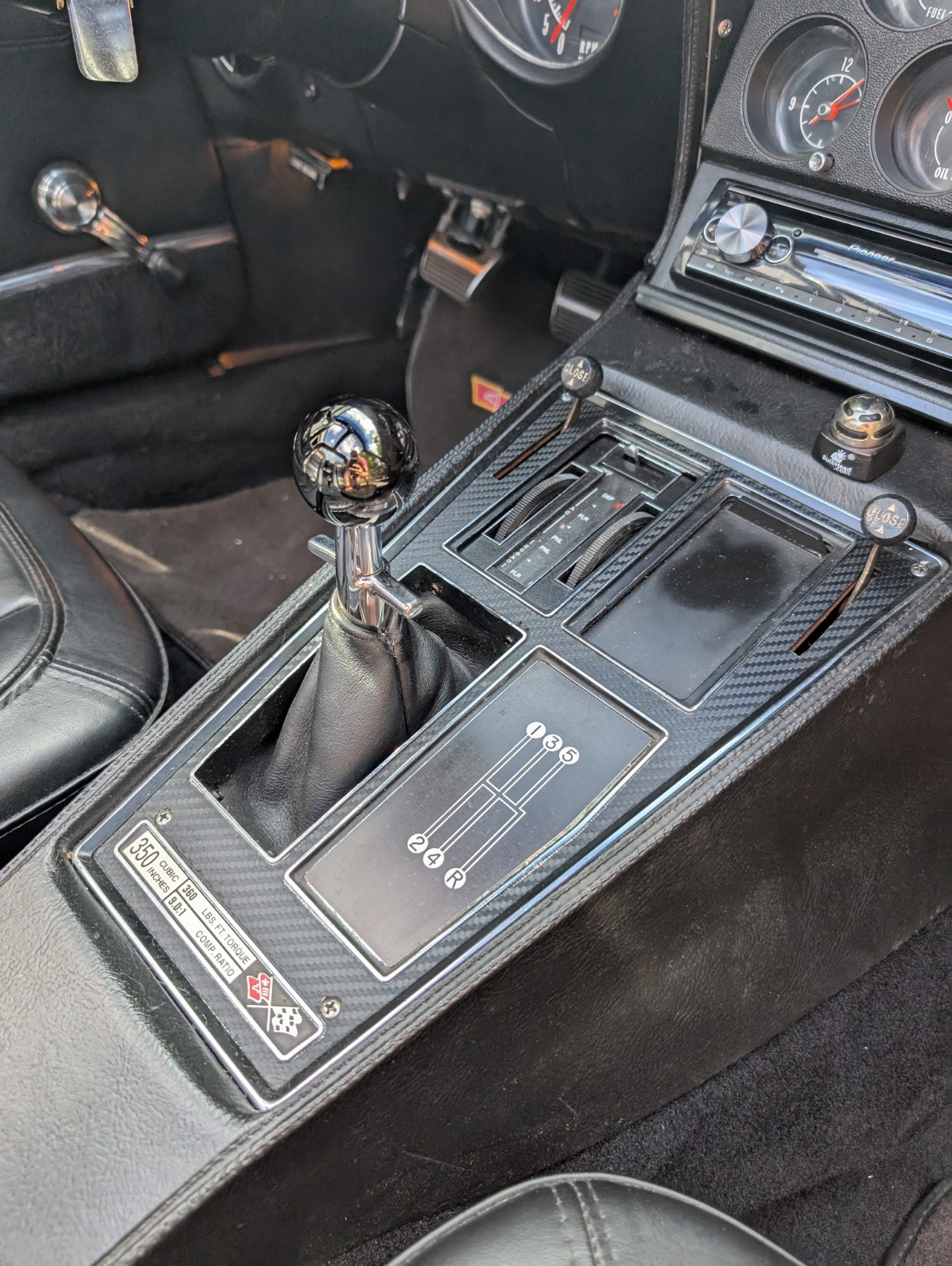Chevrolet-Corvette-1972-Coupe-31