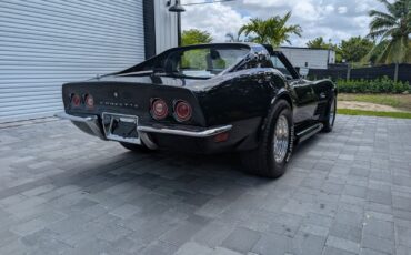 Chevrolet-Corvette-1972-Coupe-7