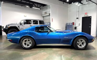 Chevrolet-Corvette-1972-Coupe-9