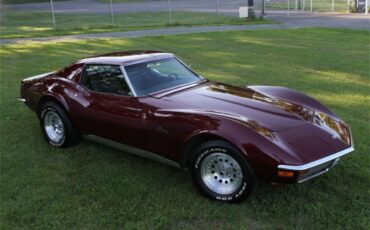 Chevrolet-Corvette-1972-Merlot-Metallic-Black-1