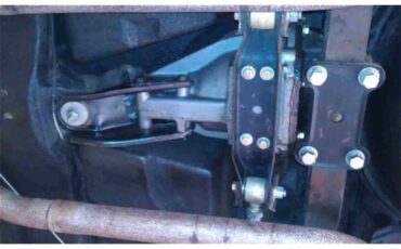 Chevrolet-Corvette-1972-Merlot-Metallic-Black-11