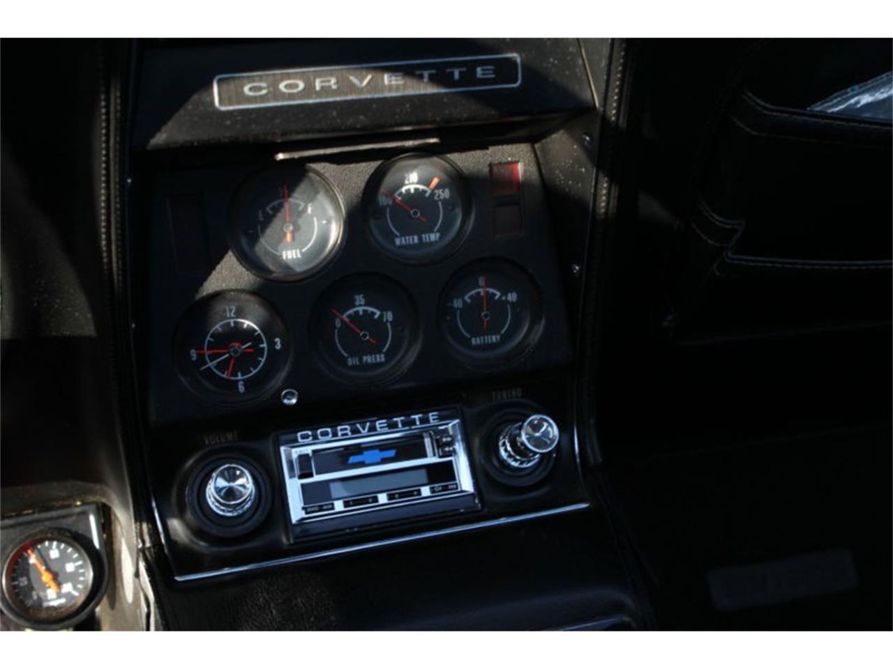 Chevrolet-Corvette-1972-Merlot-Metallic-Black-15