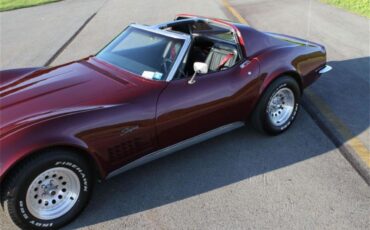 Chevrolet-Corvette-1972-Merlot-Metallic-Black-2