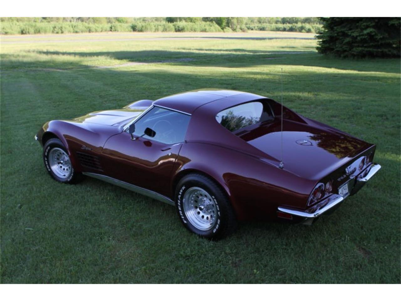 Chevrolet-Corvette-1972-Merlot-Metallic-Black-3