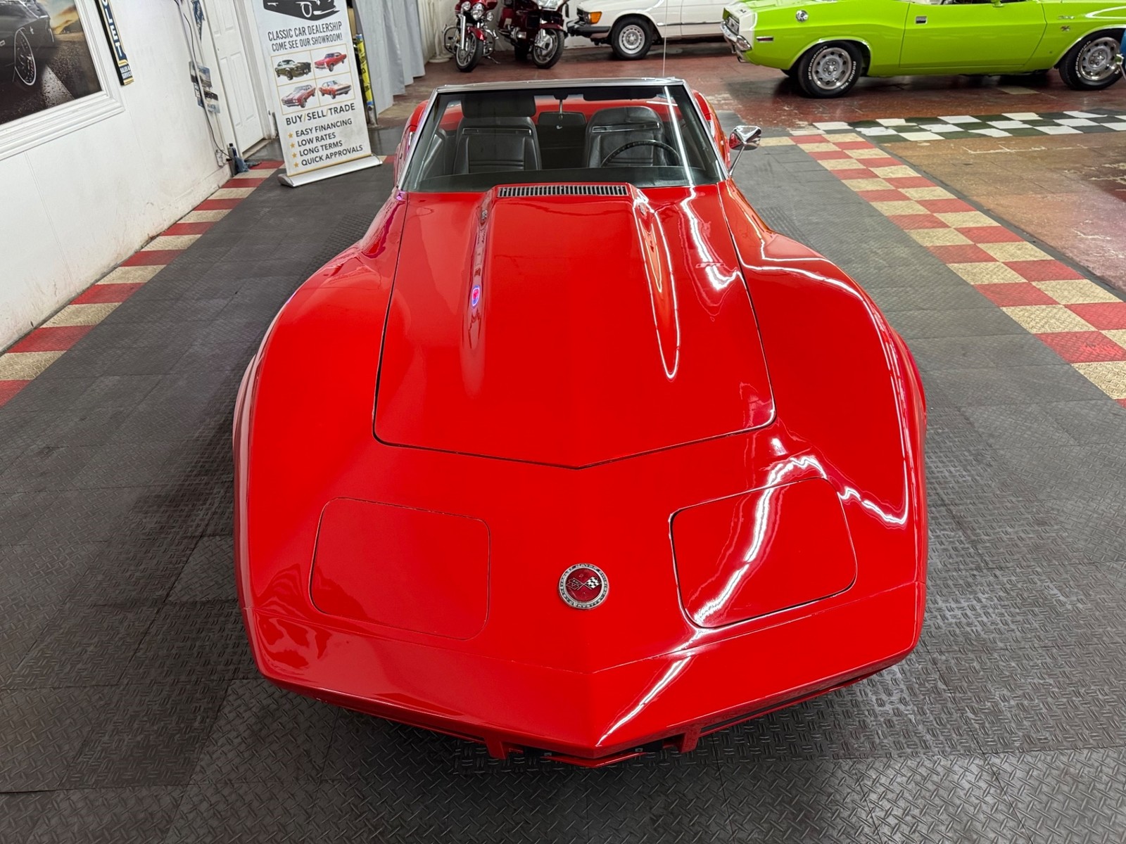 Chevrolet-Corvette-1973-12