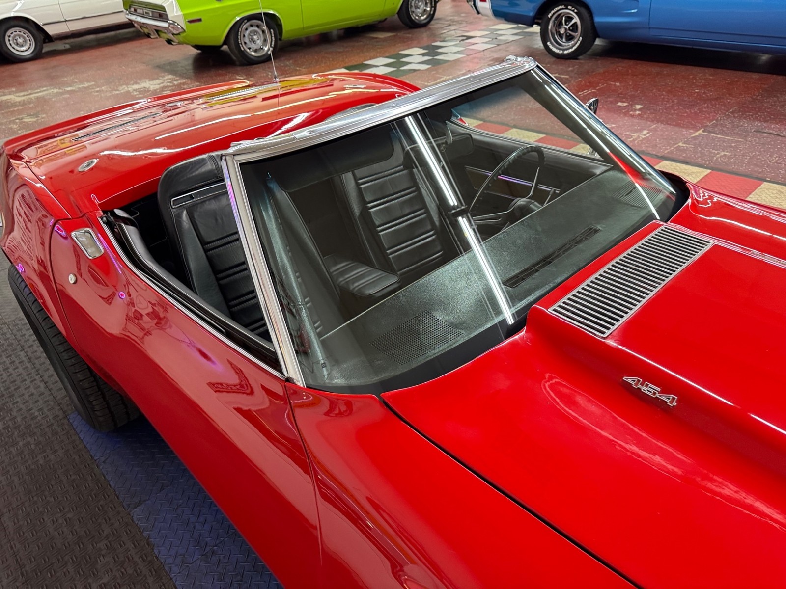 Chevrolet-Corvette-1973-15