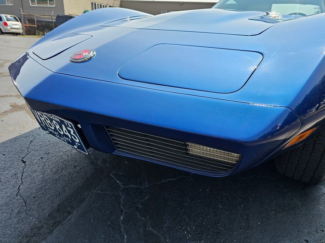 Chevrolet-Corvette-1973-15