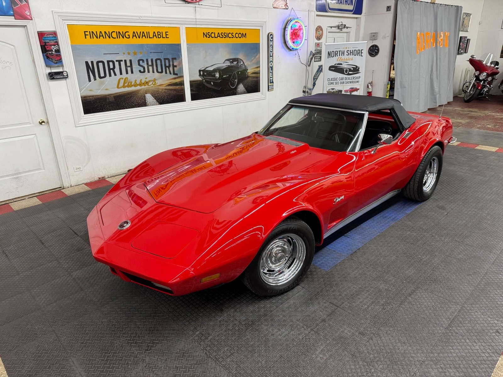 Chevrolet-Corvette-1973-2