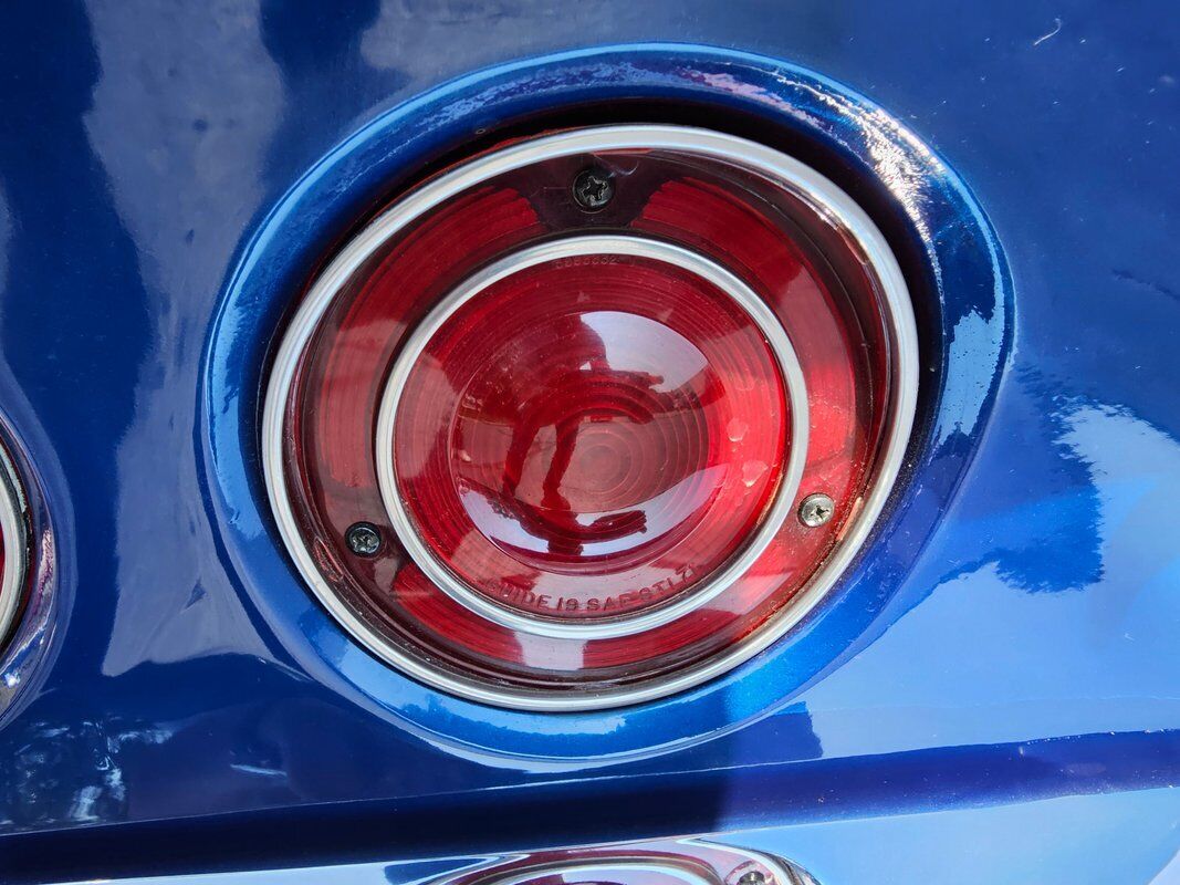 Chevrolet-Corvette-1973-21