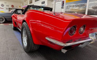 Chevrolet-Corvette-1973-25