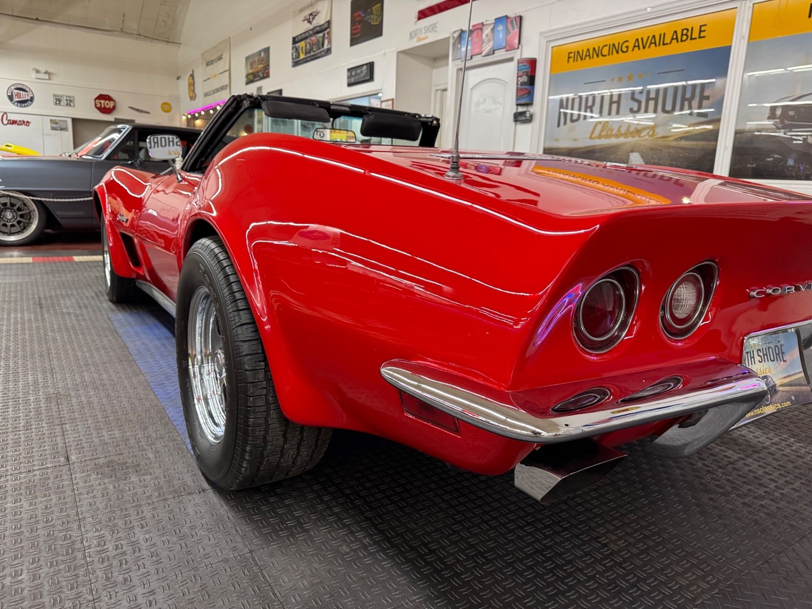 Chevrolet-Corvette-1973-25