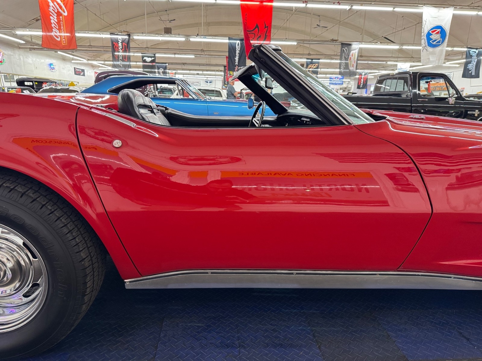 Chevrolet-Corvette-1973-29