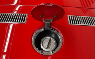 Chevrolet-Corvette-1973-32