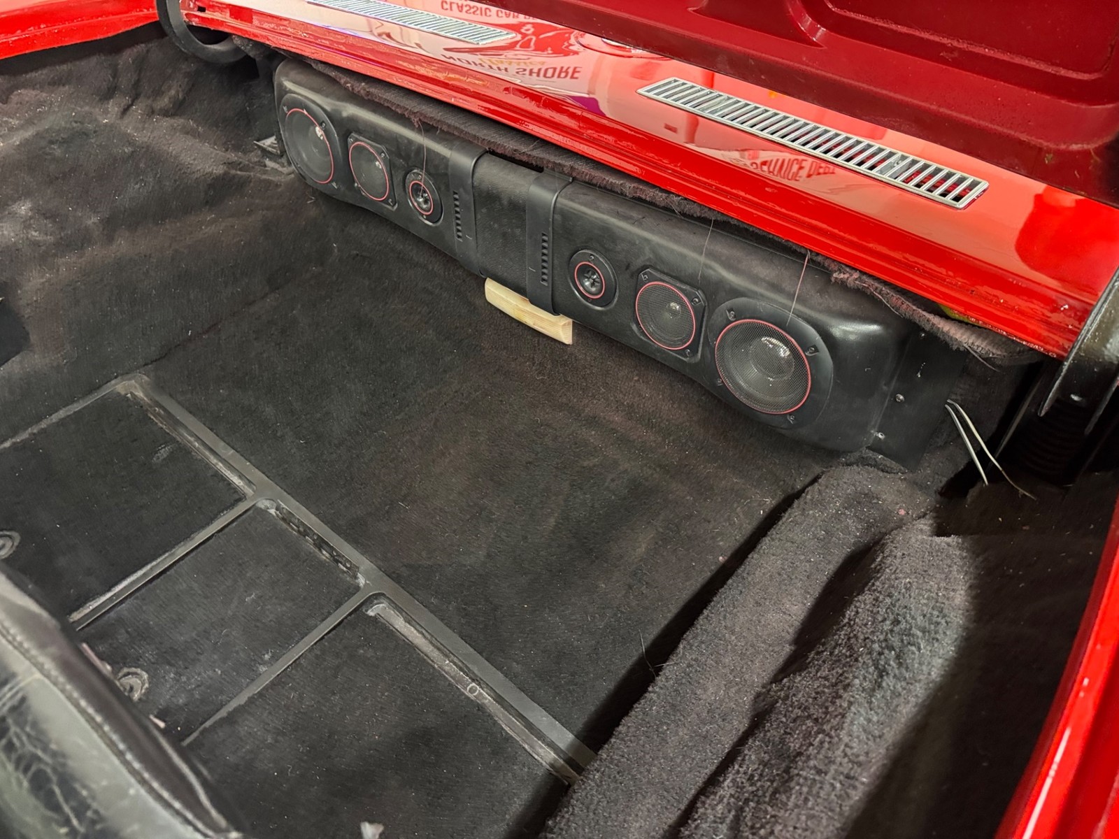 Chevrolet-Corvette-1973-8