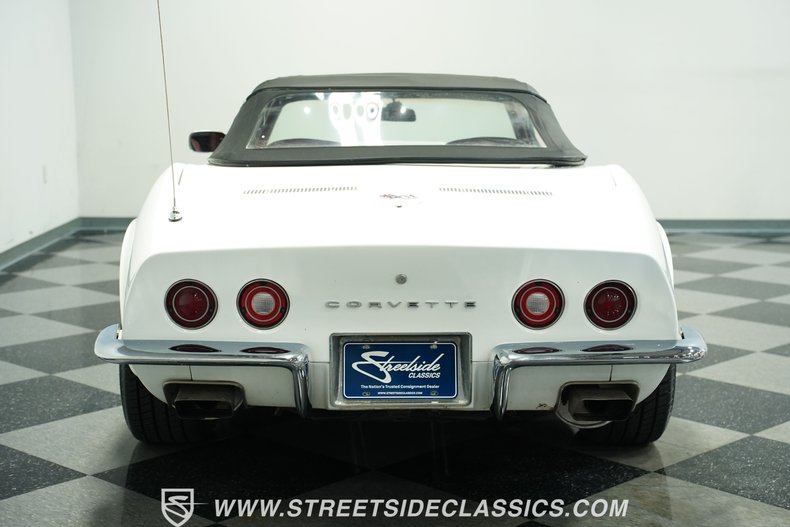Chevrolet-Corvette-1973-Classic-White-Red-16