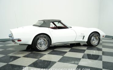 Chevrolet-Corvette-1973-Classic-White-Red-19