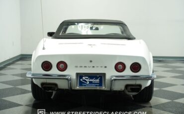 Chevrolet-Corvette-1973-Classic-White-Red-29