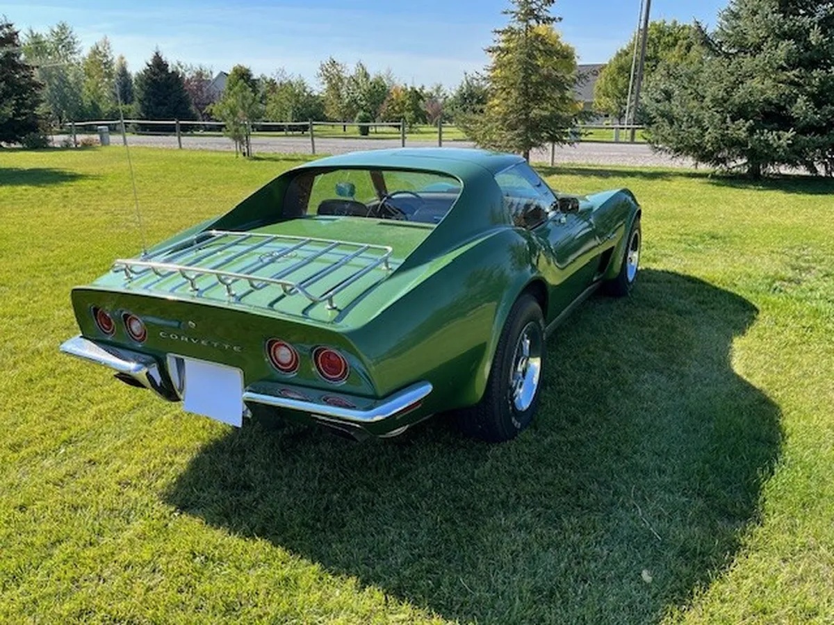 Chevrolet-Corvette-1973-Elkhart-Green-Saddle-Leather-5