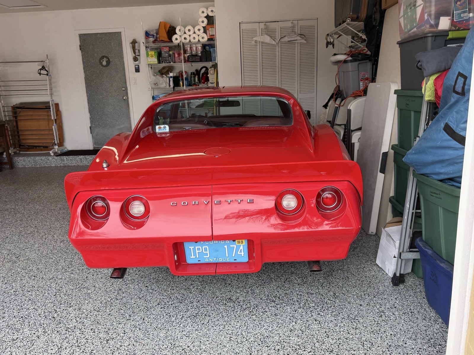 Chevrolet-Corvette-1974-3