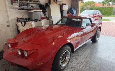Chevrolet-Corvette-1974-4
