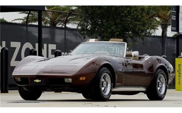 Chevrolet-Corvette-1974-Convertible