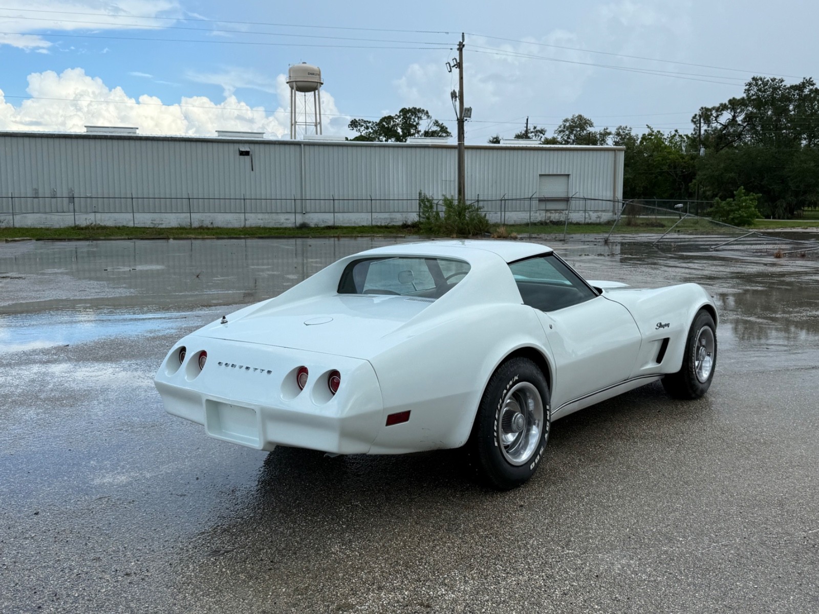 Chevrolet-Corvette-1974-Coupe-11
