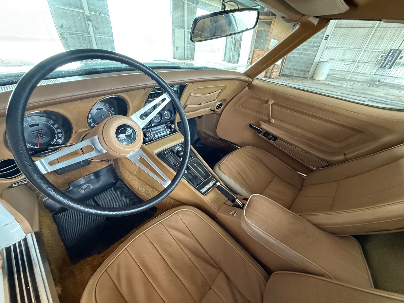 Chevrolet-Corvette-1974-Coupe-19
