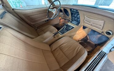 Chevrolet-Corvette-1974-Coupe-20
