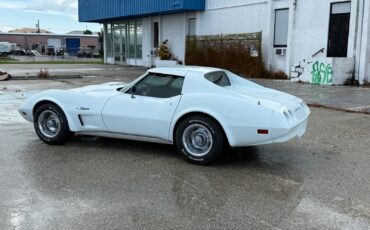 Chevrolet-Corvette-1974-Coupe-6