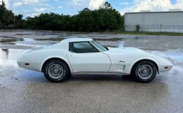 Chevrolet-Corvette-1974-Coupe-9