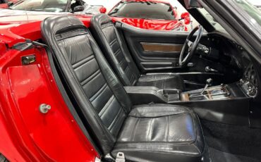 Chevrolet-Corvette-1975-Convertible-12