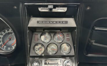 Chevrolet-Corvette-1975-Convertible-14