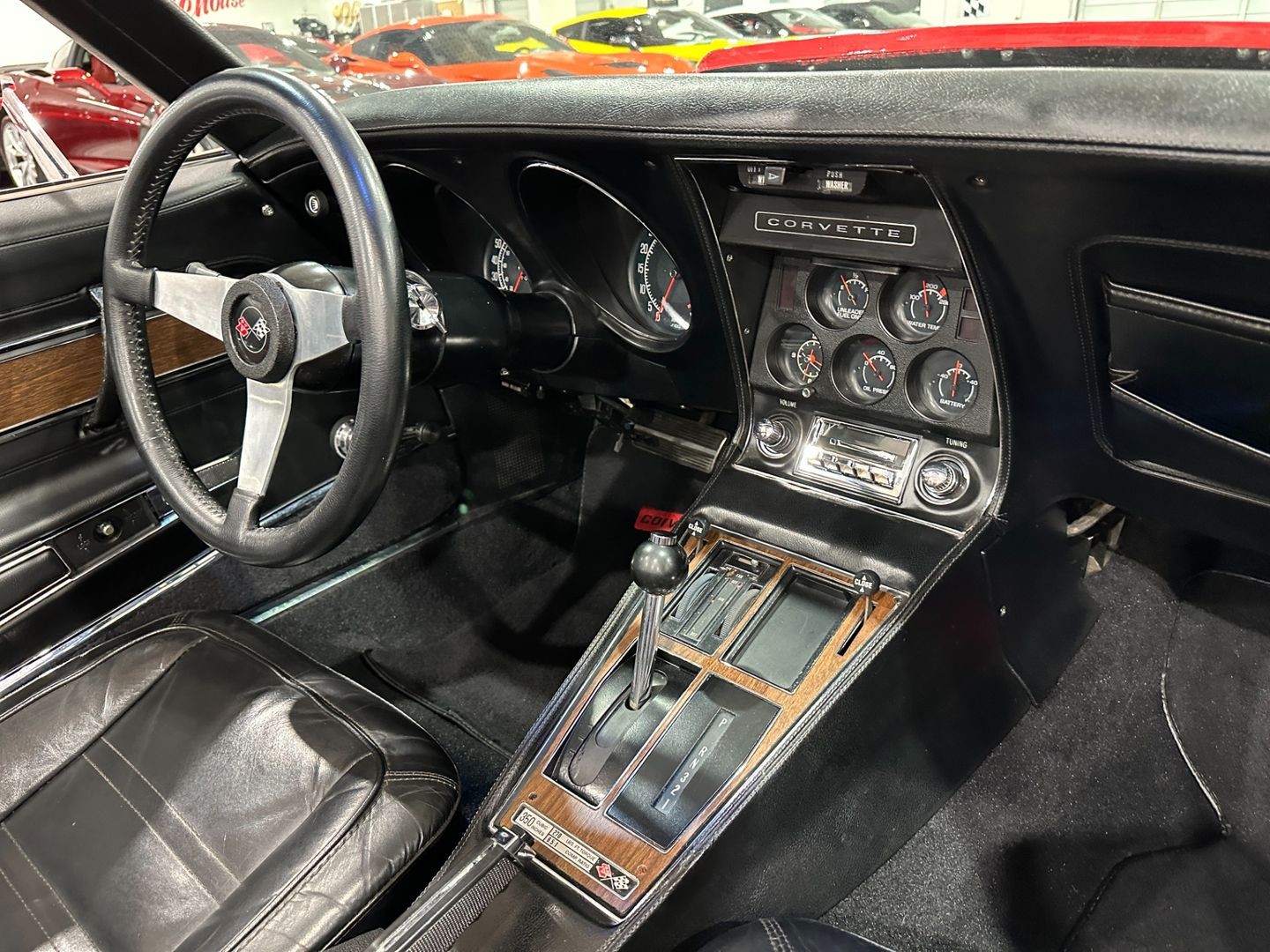 Chevrolet-Corvette-1975-Convertible-15