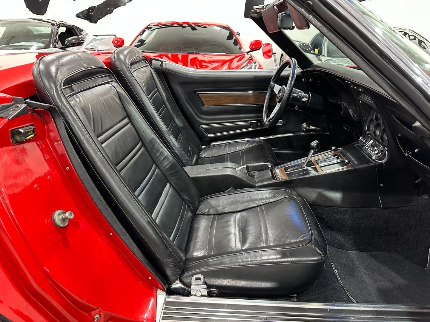 Chevrolet-Corvette-1975-Convertible-17