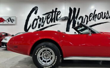 Chevrolet-Corvette-1975-Convertible-3